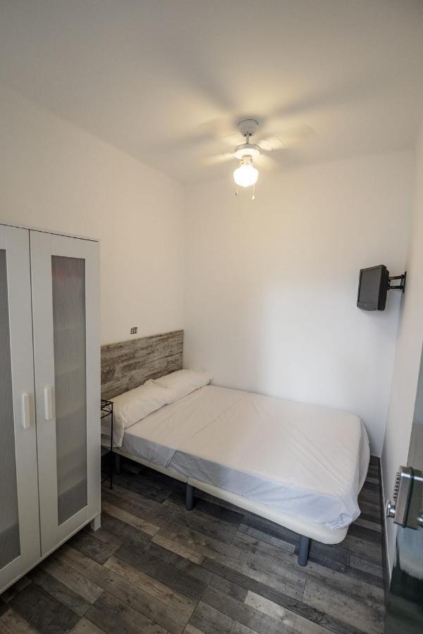 L'Hostalet Guesthouse Pineda de Mar Buitenkant foto
